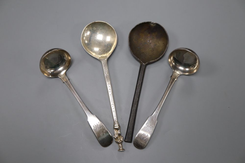 A pair of George IV silver fiddle pattern sauce ladles, Patrick Sutherland, Edinburgh, 1826 and two antique spoons